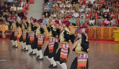 23 Nisan Ulusal Egemenlik ve Çocuk Bayramı Törenleri Kutlandı