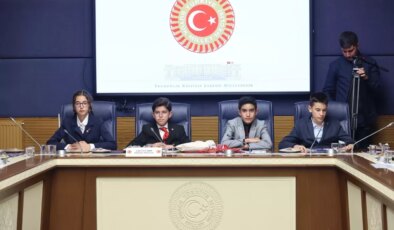 Çocuk Hakları Alt Komisyonu, TBMM’de çocukları ağırladı