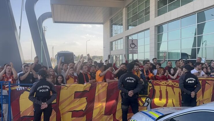 Galatasaray, Türkiye Kupası Yarı Finali için Konya’ya Geldi