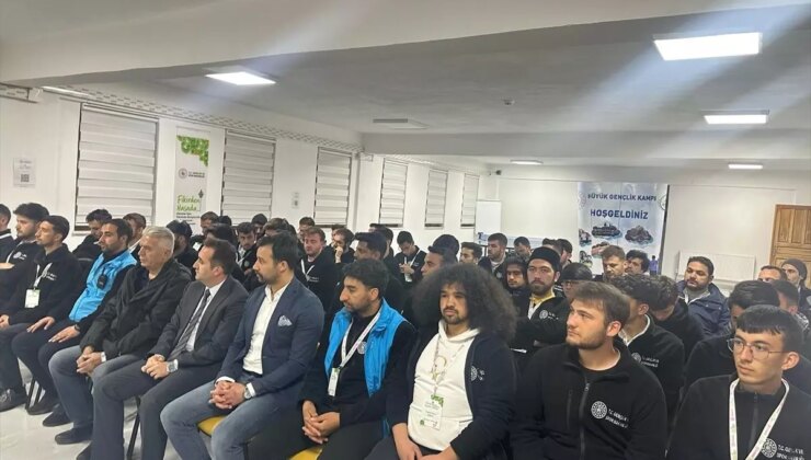 Hüyük’te Tarım ve Gençlik Kampı’nda Gençlerle Buluşma