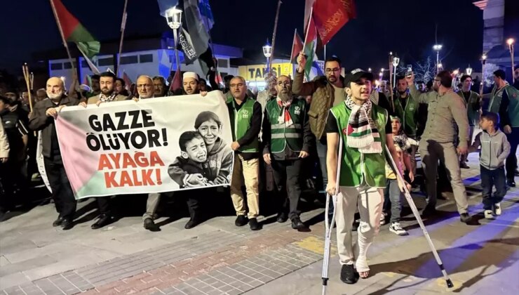 Konya’da Gazze İçin Protesto Yürüyüşü Düzenlendi