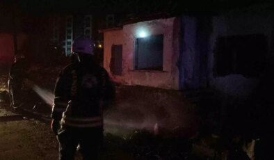 Konya’da Metruk Evde Yangın Çıktı