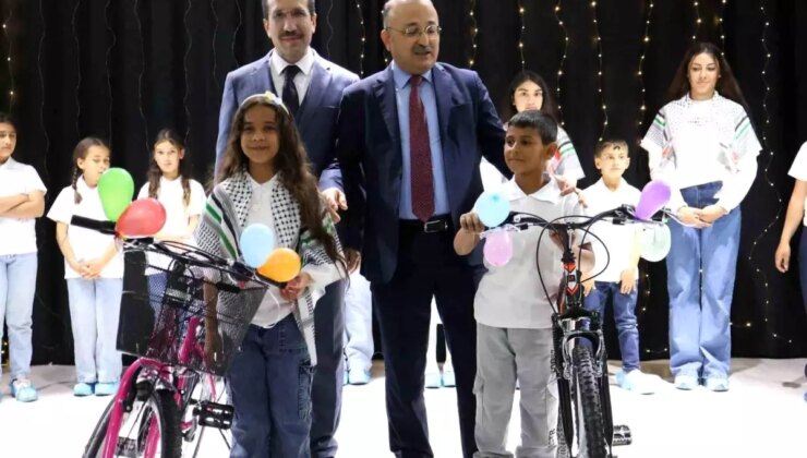 Konya’da Roman Çocuklara Yönelik Kur’an Kursu Dönem Sonu Programı Gerçekleşti