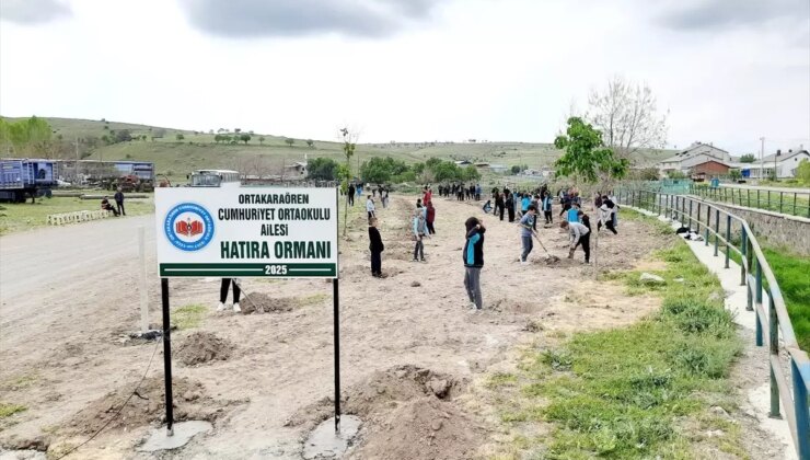 Seydişehir’de Öğrenciler Fidan Dikim Etkinliği Düzenledi