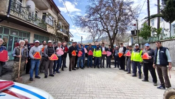 Traktör Kazalarını Önlemek için Bilgilendirme Çalışmaları Yapıldı