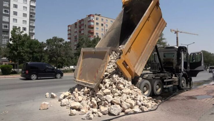 Konya’da Seyir Halindeki Kamyonda Yangın Çıktı