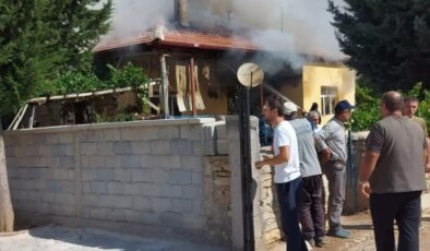 Konya’nın Hüyük İlçesinde Evde Yangın: 2 Yaralı