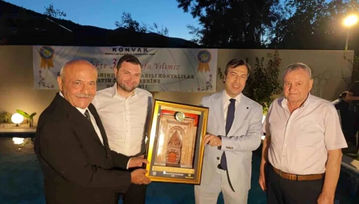 KONVAK 30. Yılını Kutladı, Başarılı Üyelere Ödül Verildi