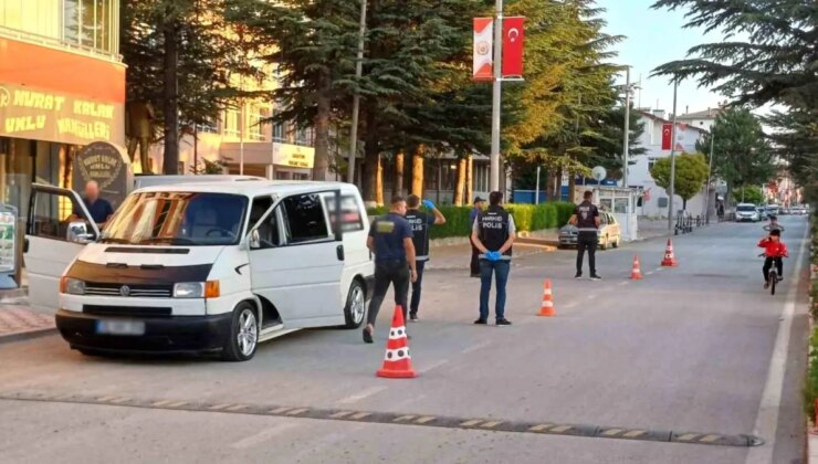 Konya’da Narkotik Operasyonu: Uyuşturucu Madde ve Gözaltılar