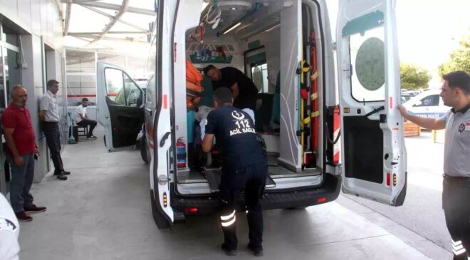 Konya’da Otogar Girişinde Bıçaklı Kavga: 2 Yaralı