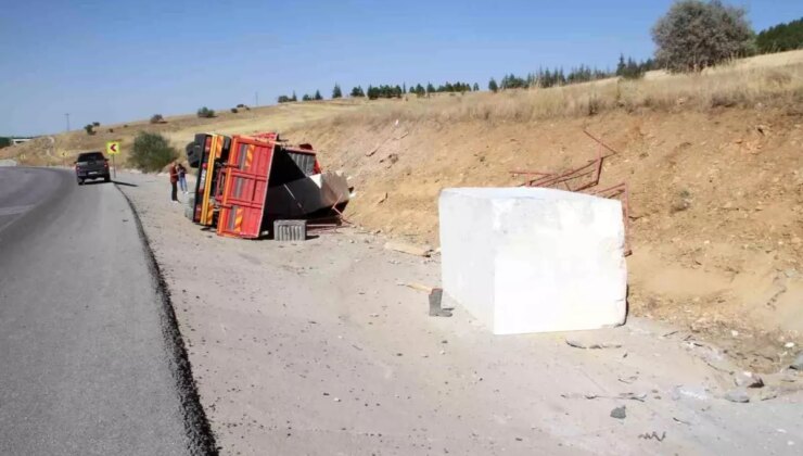 Konya’da Tır ve Motosiklet Kazaları: 4 Yaralı